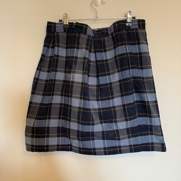 Land's End Plaid Women's Skirt - Picture 2 of 6